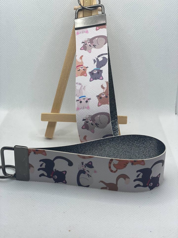 Cat Lover - Cat Lady - Faux Leather Wristlet Keychain