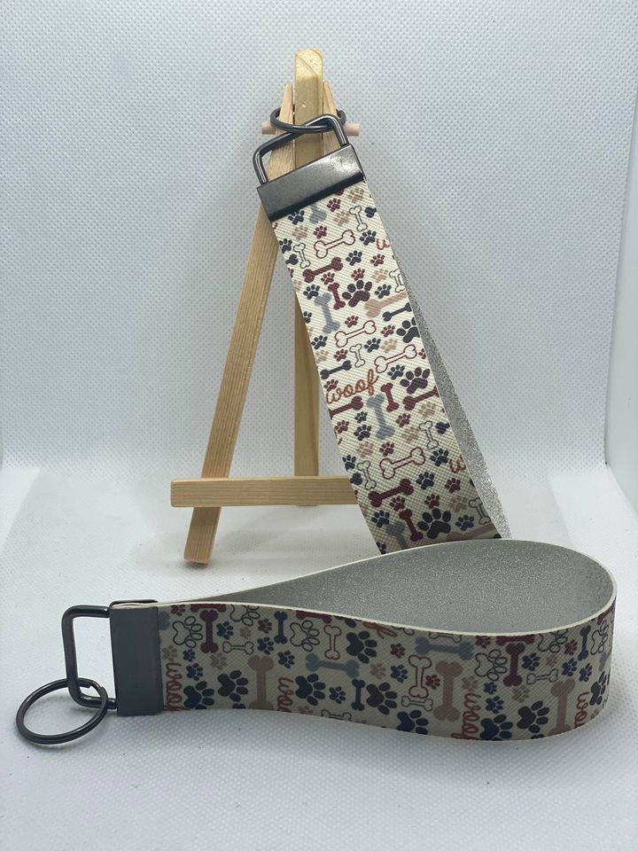 Dog Lover - Dog Bones - Woof - Doggy - Faux Leather Wristlet Keychain