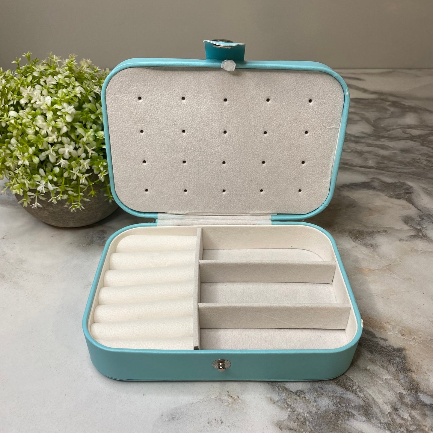 unique-id-d33da385-31a7-4a7b-a431-59fce0eeaa4c