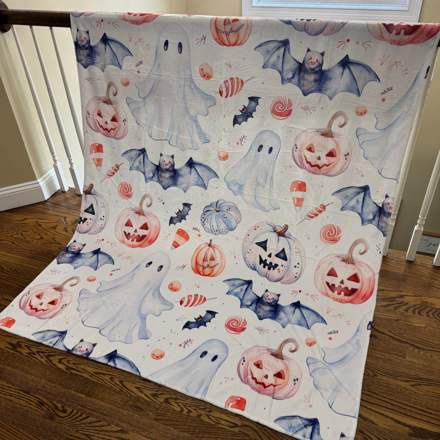 Blanket - Halloween - White Ghost