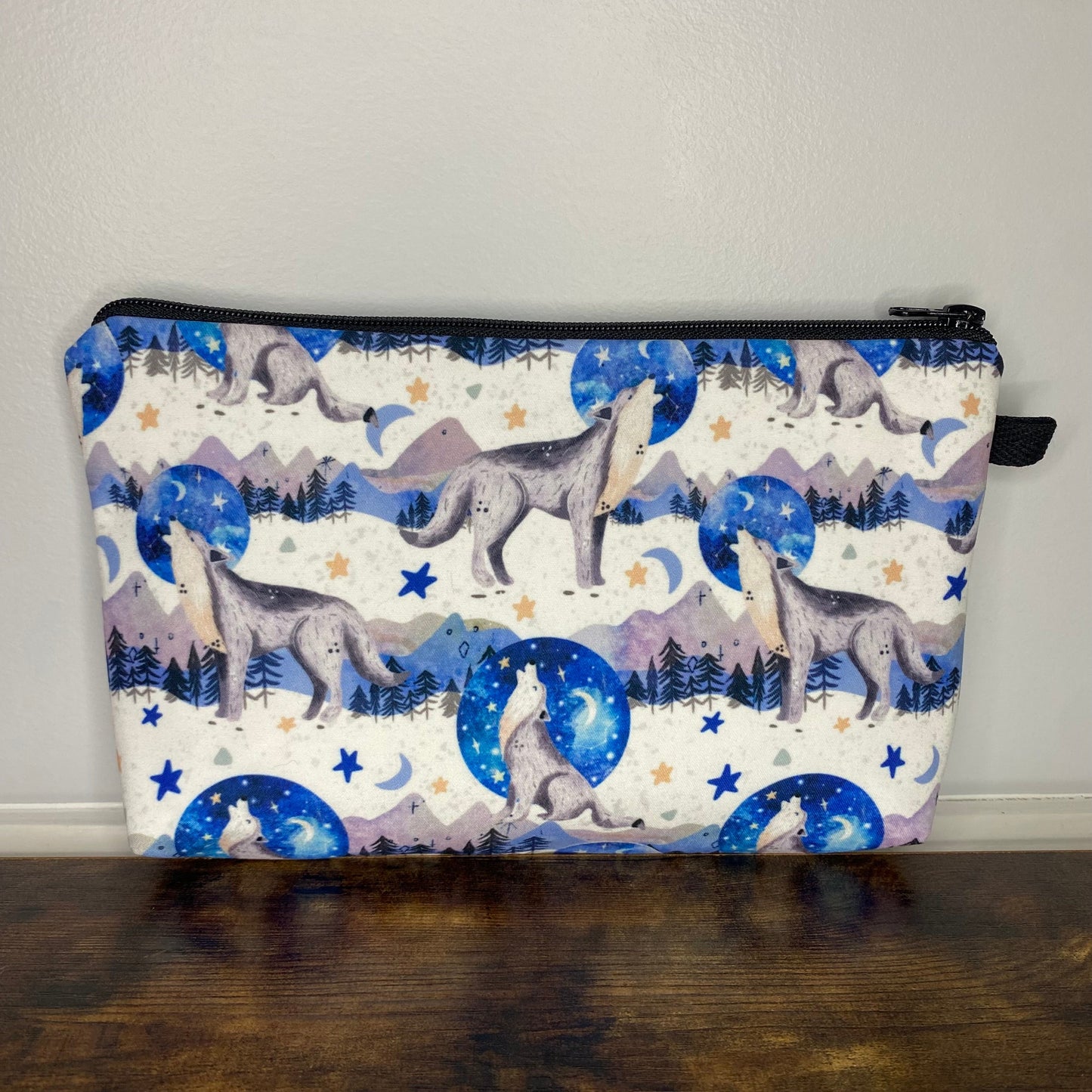 Wolf Howl - Water-Resistant Multi-Use Pouch