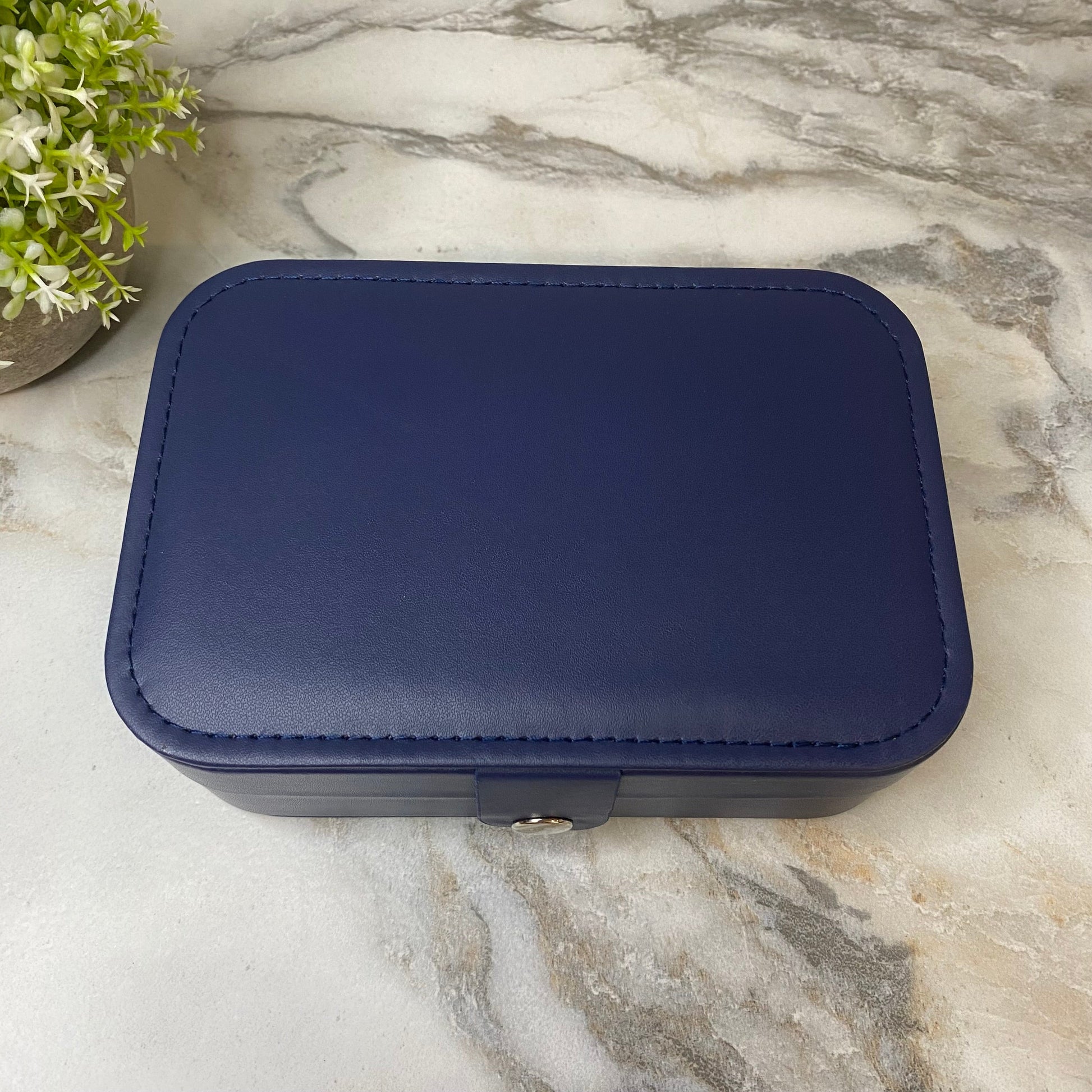 unique-id-d901b0fc-64da-40e8-8216-713f69913469