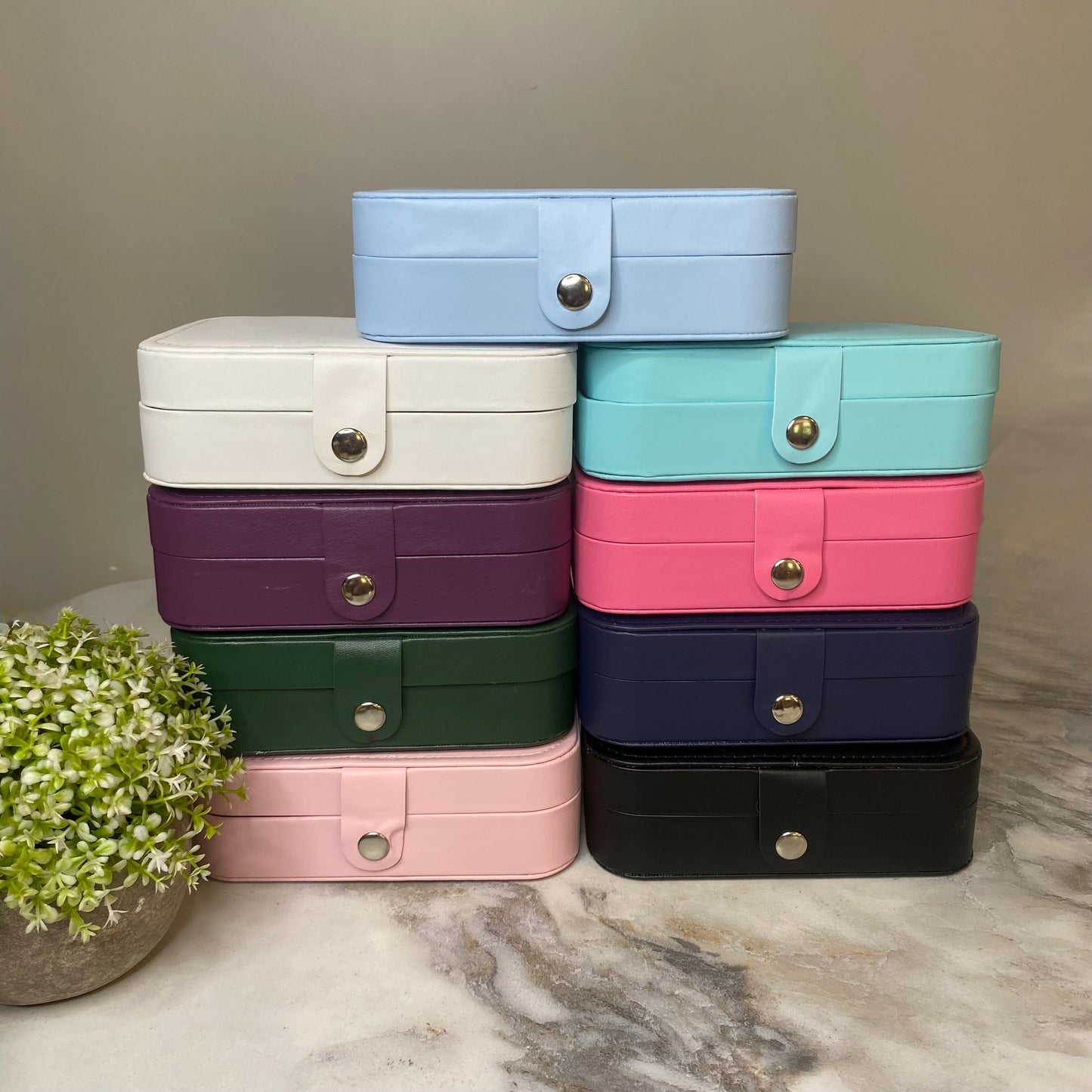 unique-id-8e02a52a-e6c0-4624-8605-80d108c06200