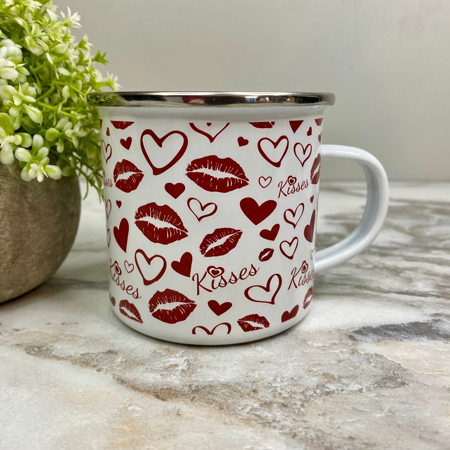 Mug - Valentine’s Day - Kisses on White