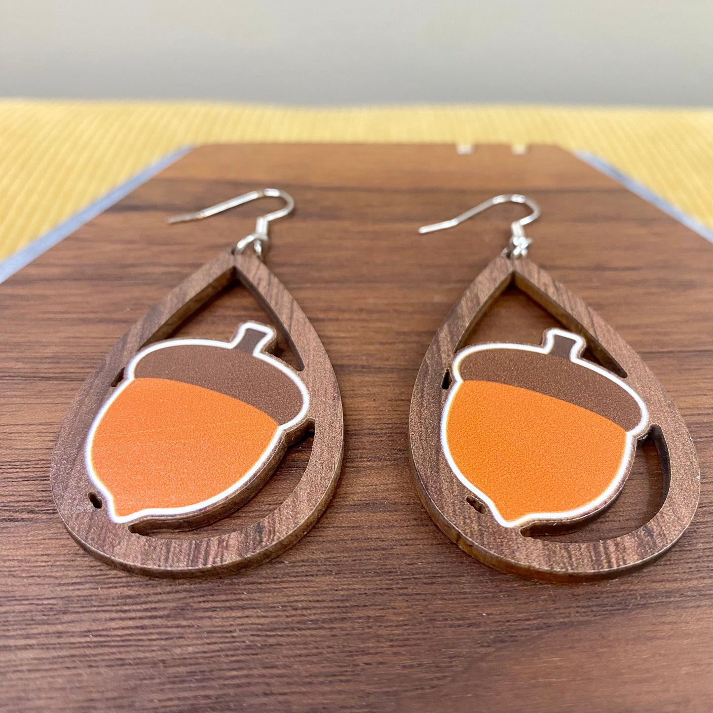 Wooden Teardrop Cutout - Fall - Acorn