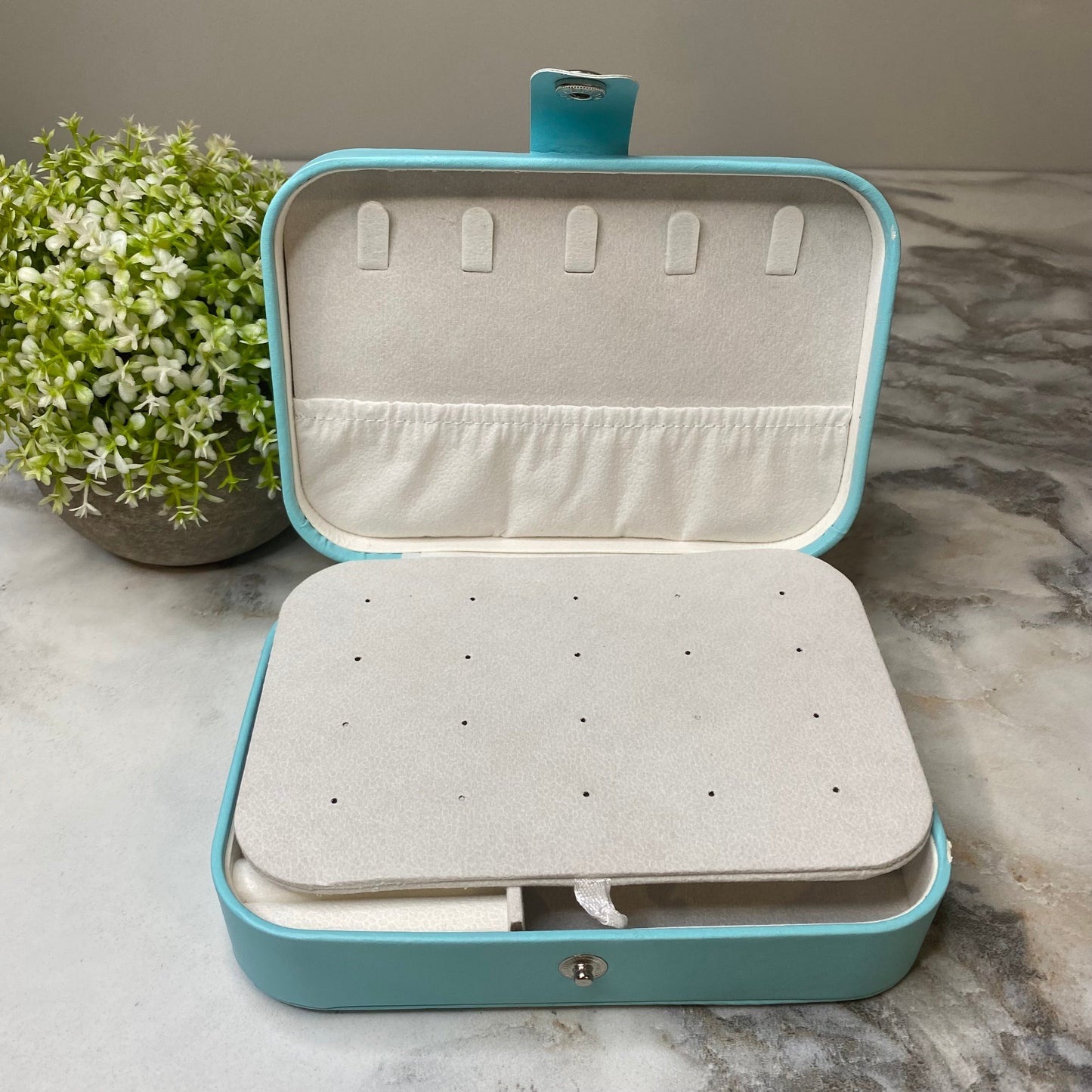 unique-id-7c13c641-801d-48a1-aee4-8c64a709b5ad