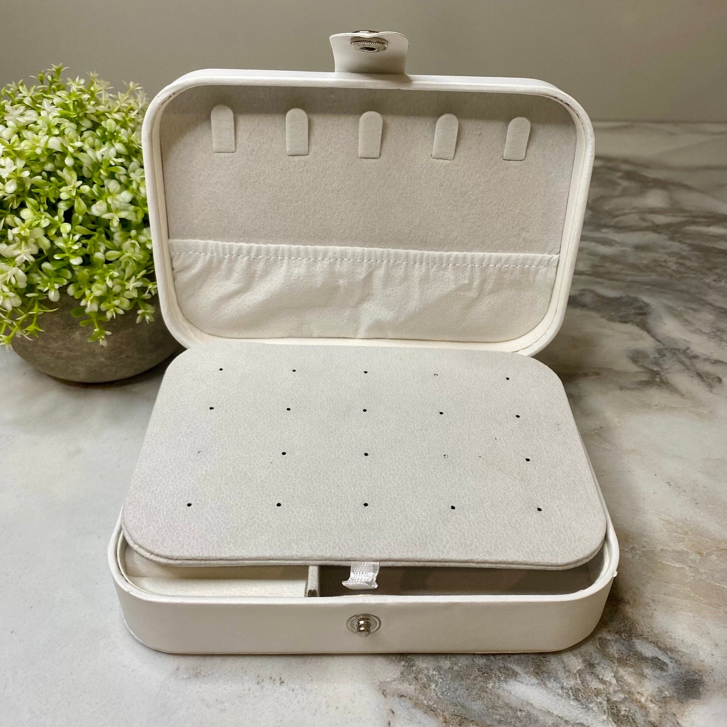 unique-id-4dfb419c-bcd5-4cbd-bb83-3c11149eea39