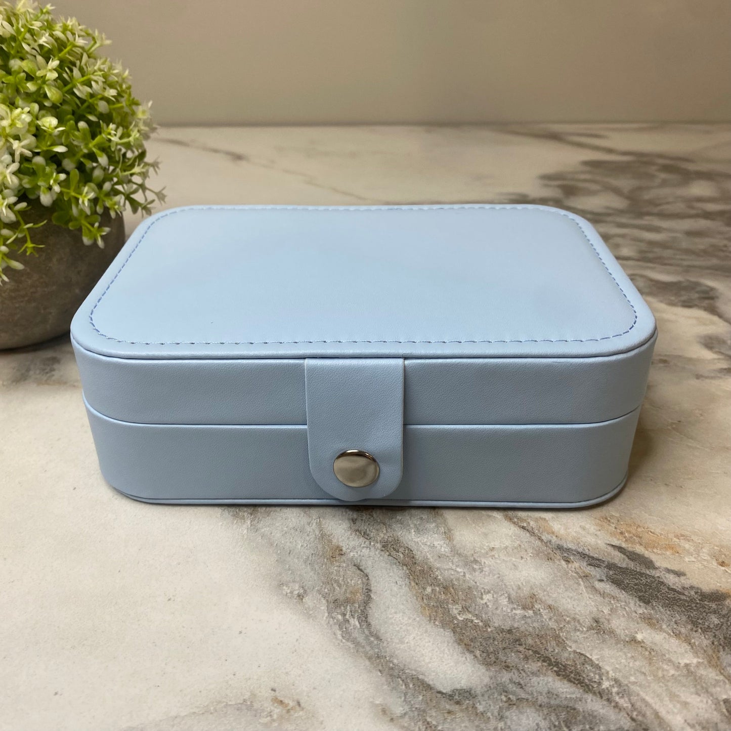 unique-id-ab7b072f-e908-4772-b3fe-cae43c2a9a5e