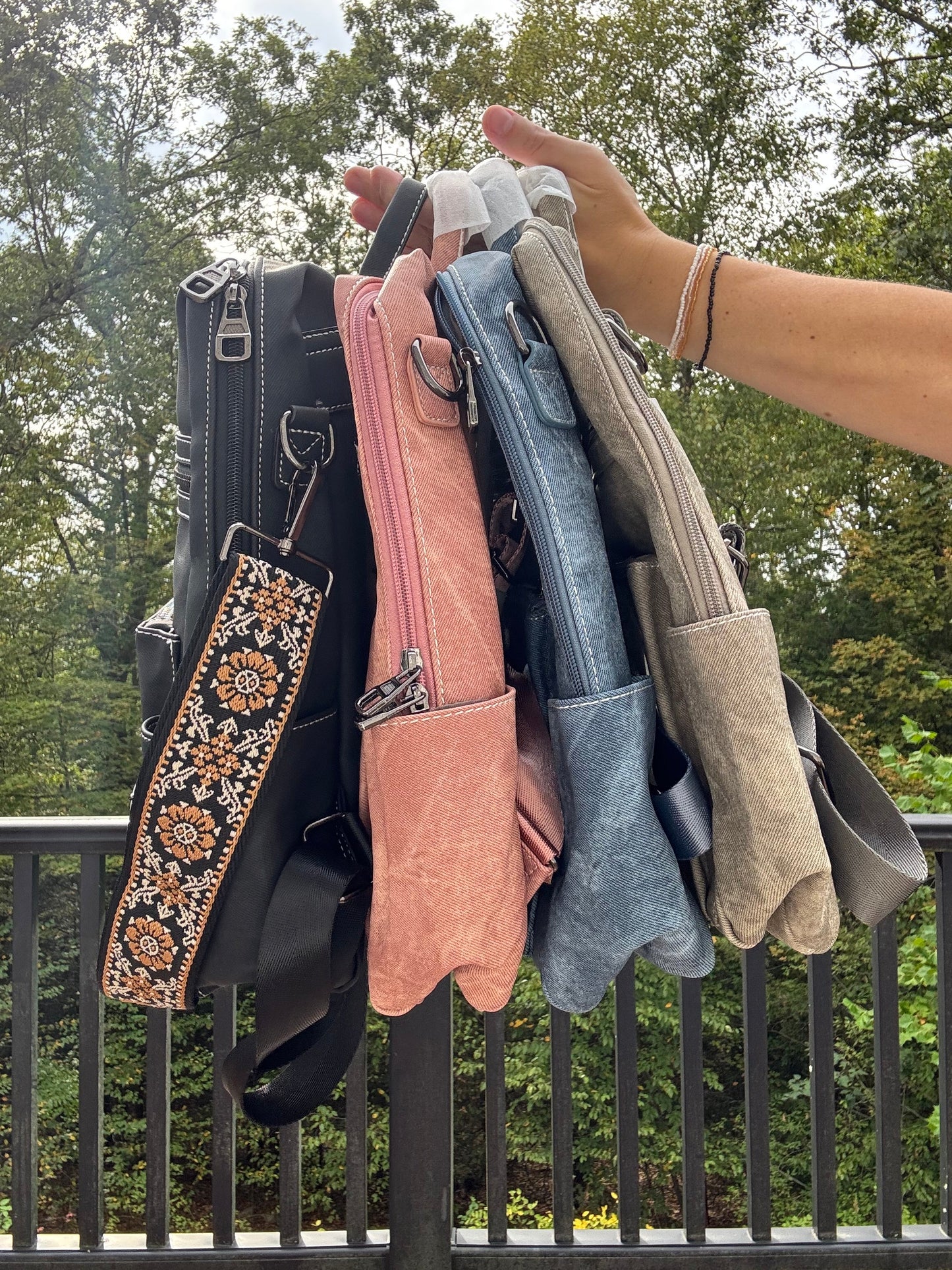 unique-id-a903fc0d-5a1d-4c62-8c94-13281f7ddd13