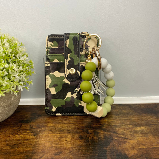 Silicone Bracelet Keychain Card Holder - Camo