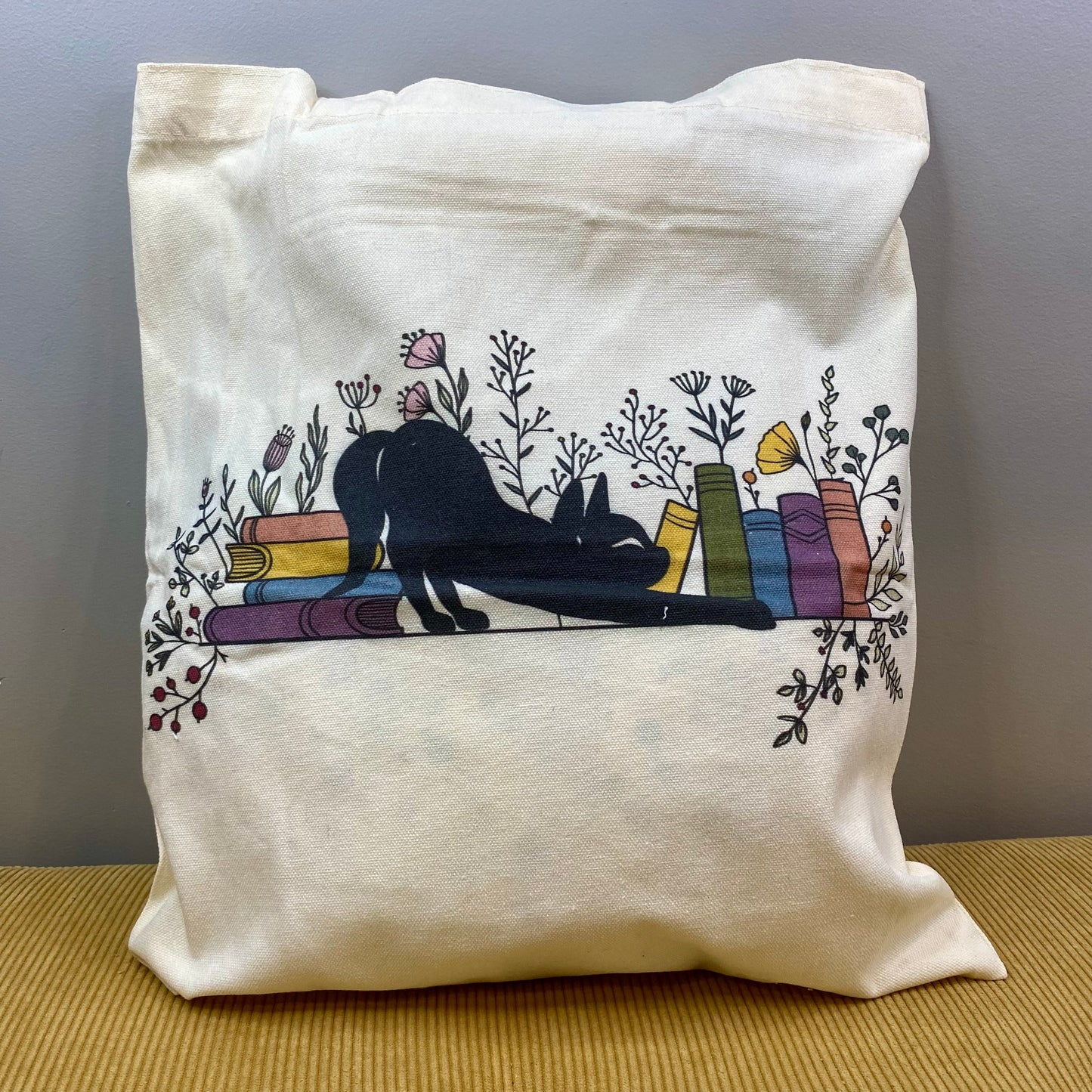 Tote Bag - Cat 5 - Book Shelf Stretch