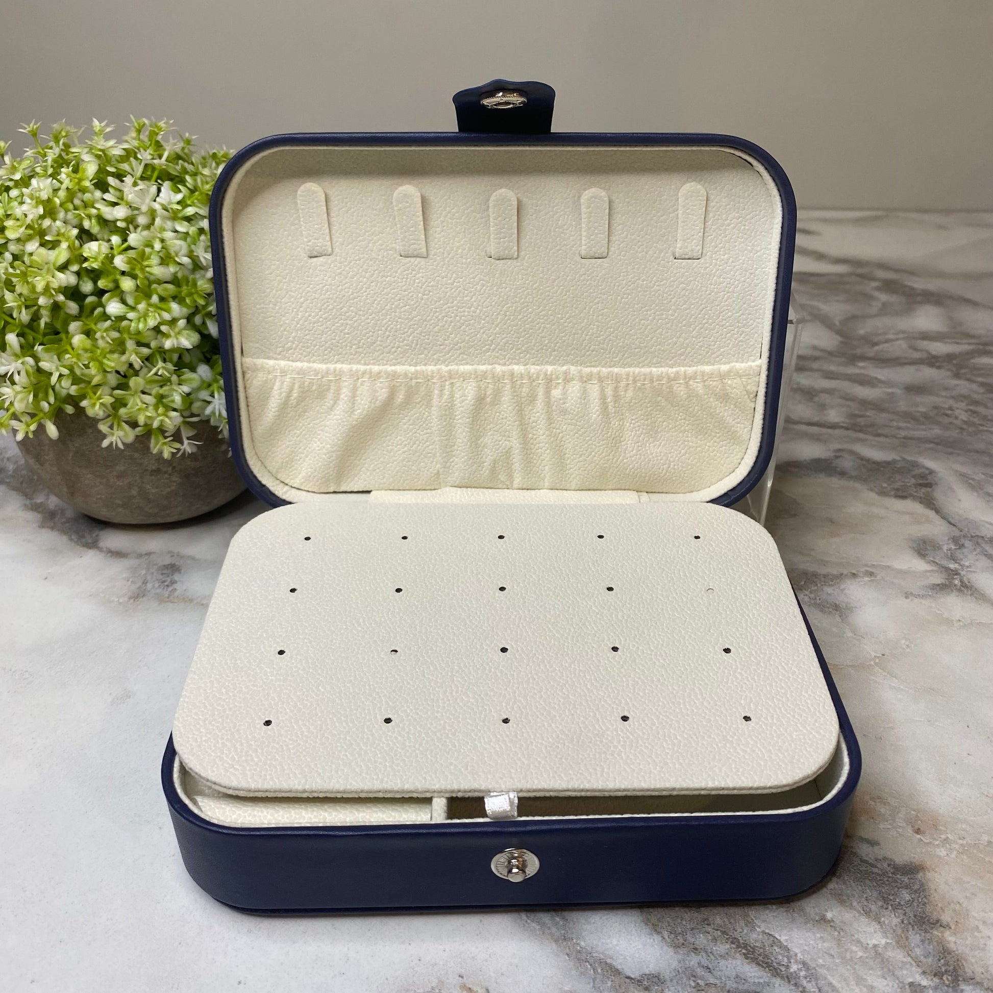 unique-id-f4a09996-dcea-42fc-b158-8dc8a1edca4f