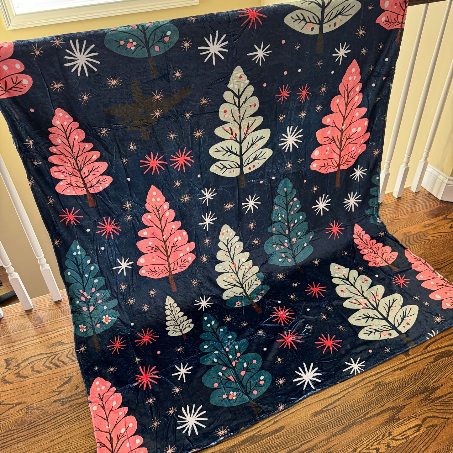 Blanket - Christmas - Pink & Green Trees