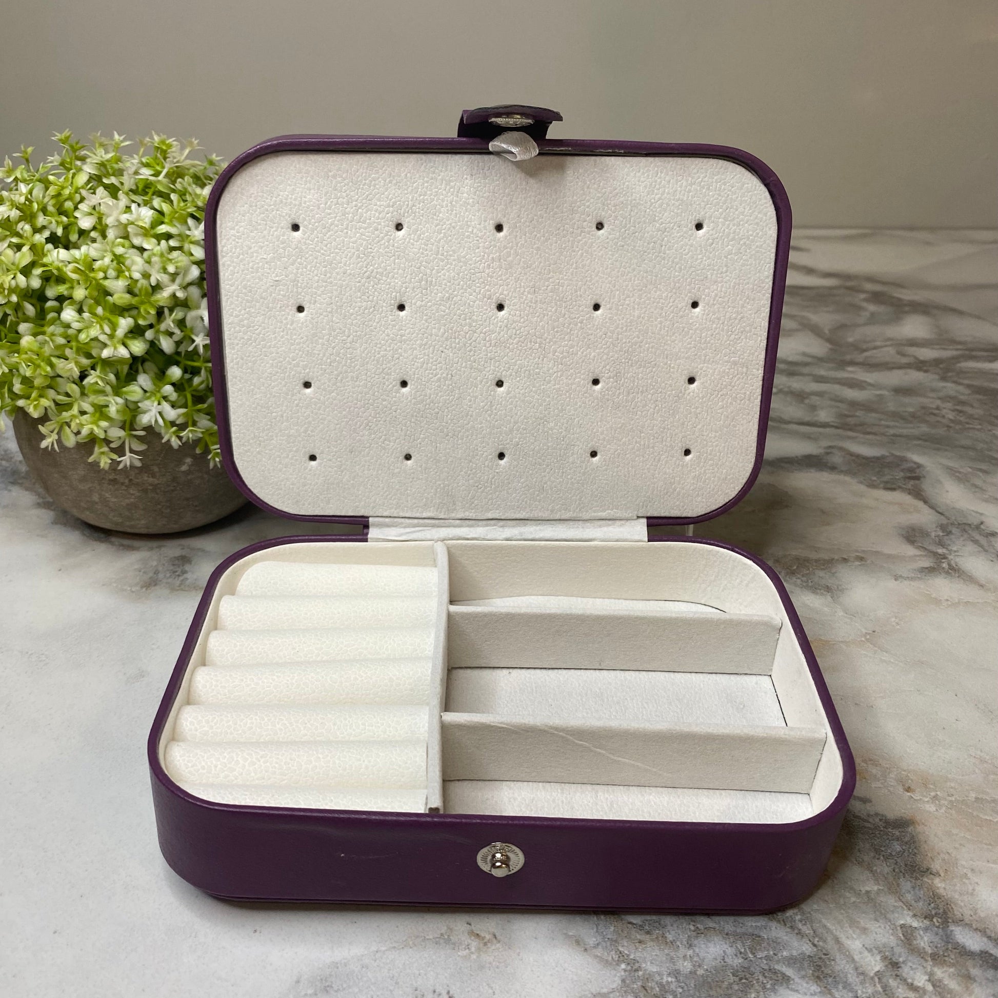 unique-id-eac3c74c-e9b3-48db-8480-bd43b02acce0