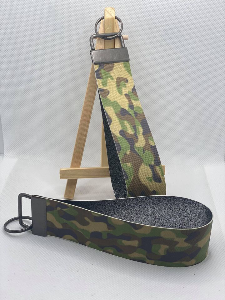 Camo - Camouflage - BDU Camo - Army Camo - Faux Leather Wristlet Keychain